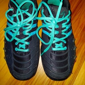 Adidas tennis sneakers sz 7.5